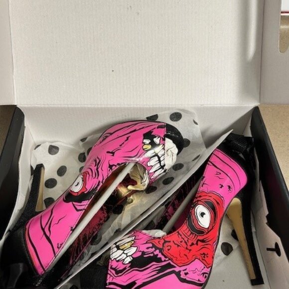 Iron Fist Gold Digger Zombie Stomper Platform Heels - Picture 6 of 7